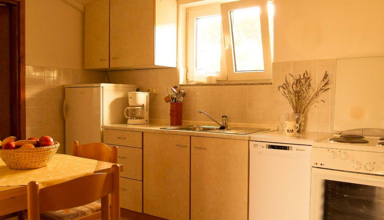 Adria Arba Apartments Rab Town Eksteriør billede